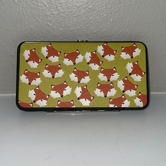 Buckle-Down womens Buckle-down Hinge - Fox Face Scattered Warm Olive Wallet - Picture 3 of 4